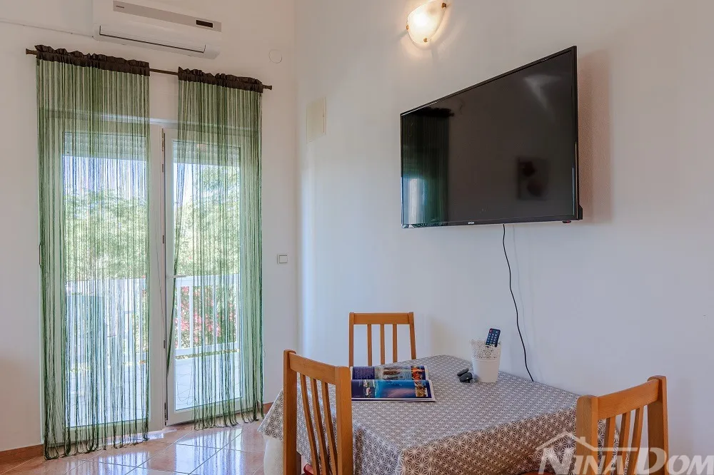 dalmacija vir samostojeća nekretnina s 4 stambene jedinice - slika 6