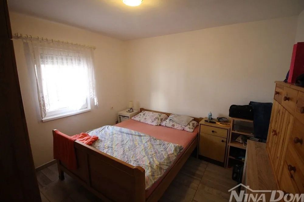dvojna kuća s dva apartmana 50 metara do mora. - slika 5