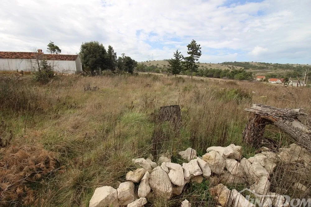 građevinsko zemljište pod upu planom 80€/m2 - slika 2