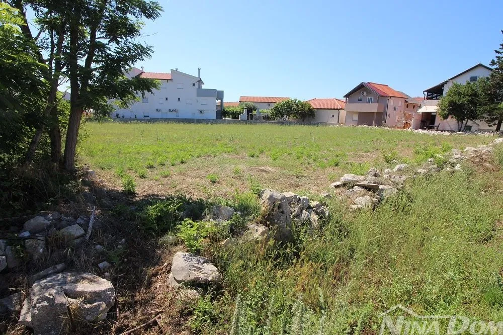 građevinsko zemljište(potrebna izrada upu plana)blizina centra 160€/m2 - slika 3