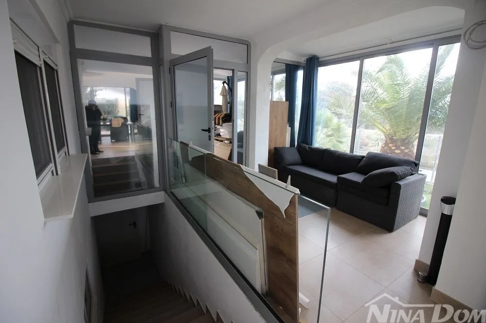 južna strana otoka vira 4 apartmana i pomoćni objekt, 260 do mora. - slika 17
