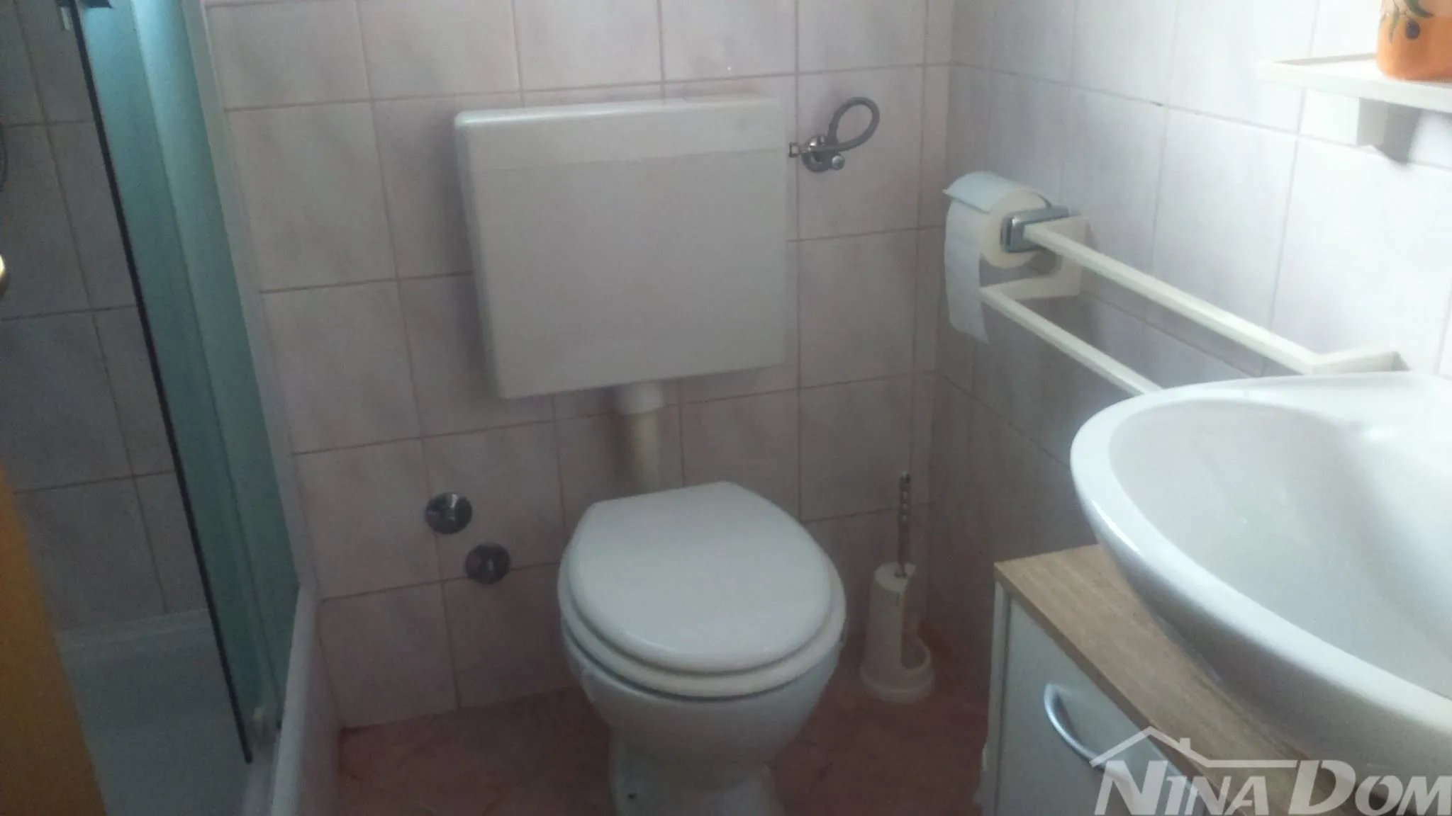 apartmanska kuća 50 metara do mora. - slika 20