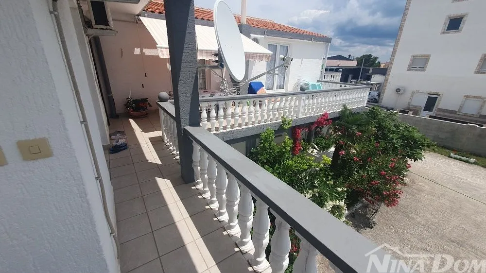 nekretnina idealna za turizam, svaki apartman svoj poseban ulaz. - slika 13