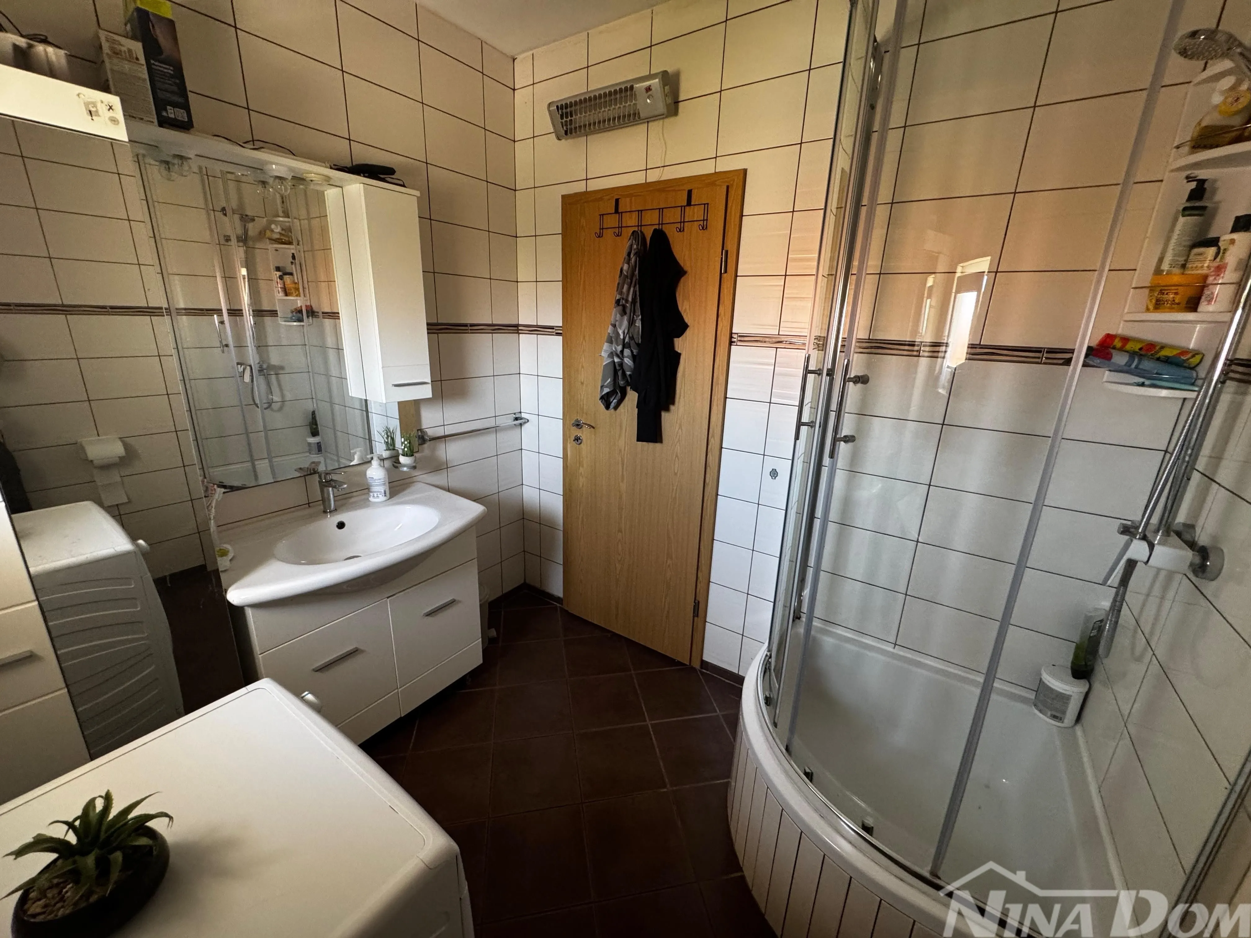 apartmanska kuća privlaka - centar mjesta - 300m od mora - slika 13