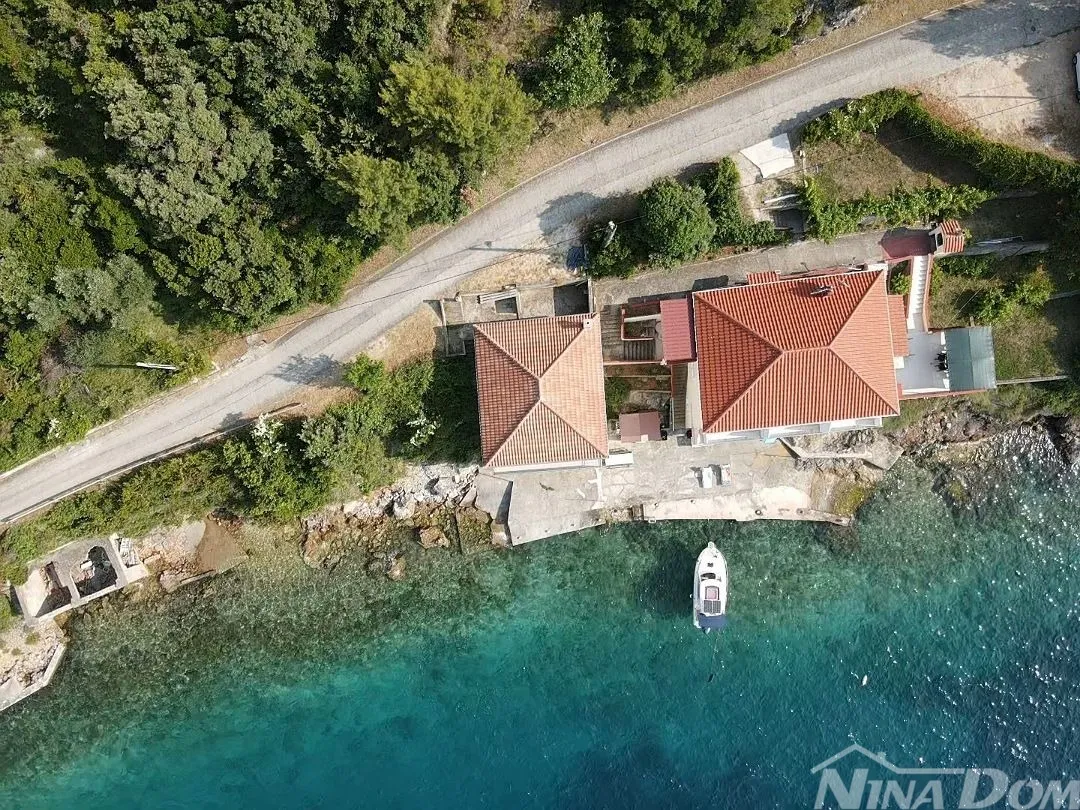 prvi red apartmanska kuća savar dugi otok - slika 2