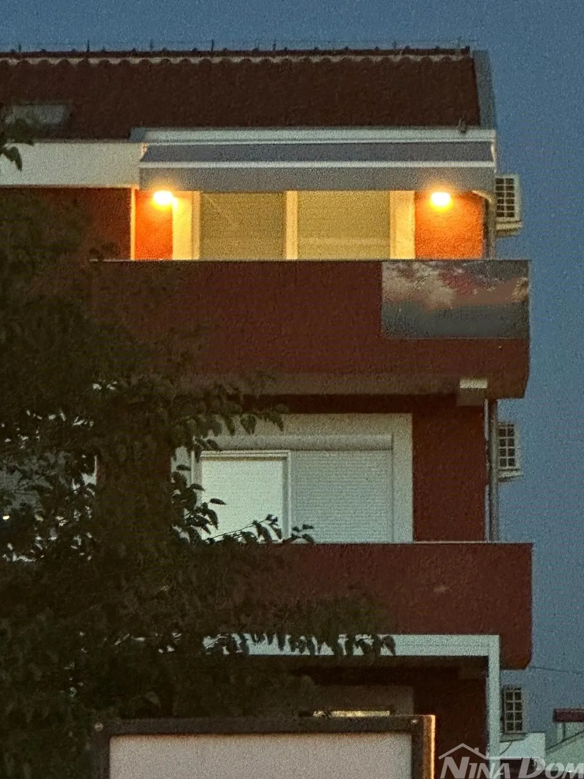 apartman na lijepoj lokaciji s dva parkirna mjesta i podrumom. - slika 11
