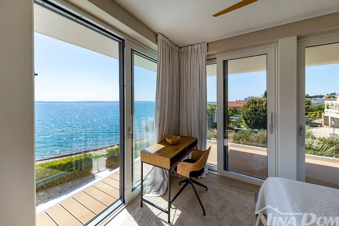 ekskluzivna luksuzna vila u 1. redu do mora zadar, dalmacija - slika 21