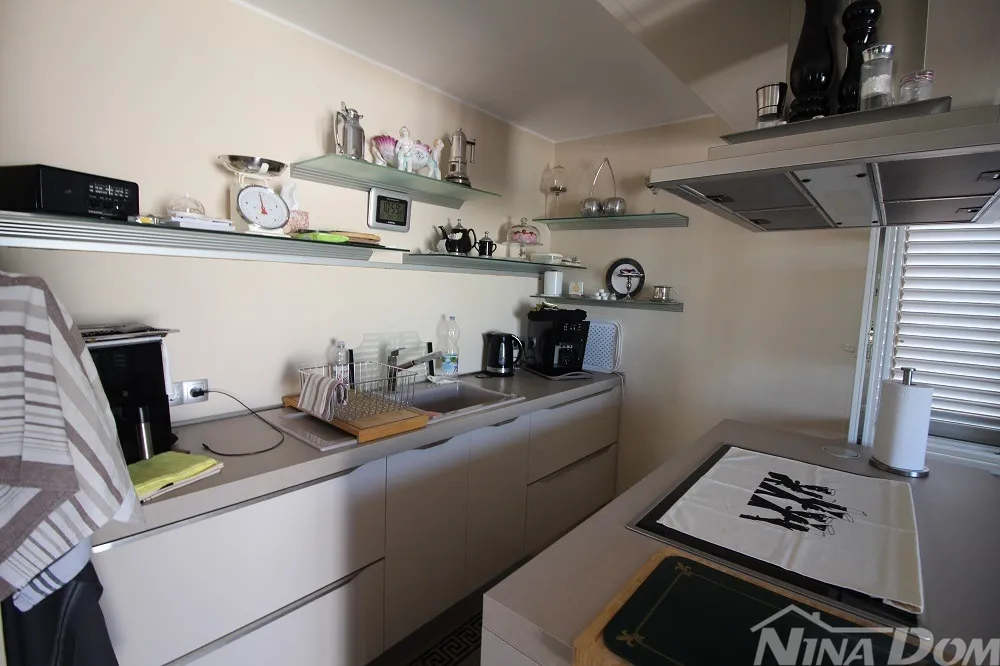 vir dalmacija 60 metara do mora apartman 102 m2 - slika 9
