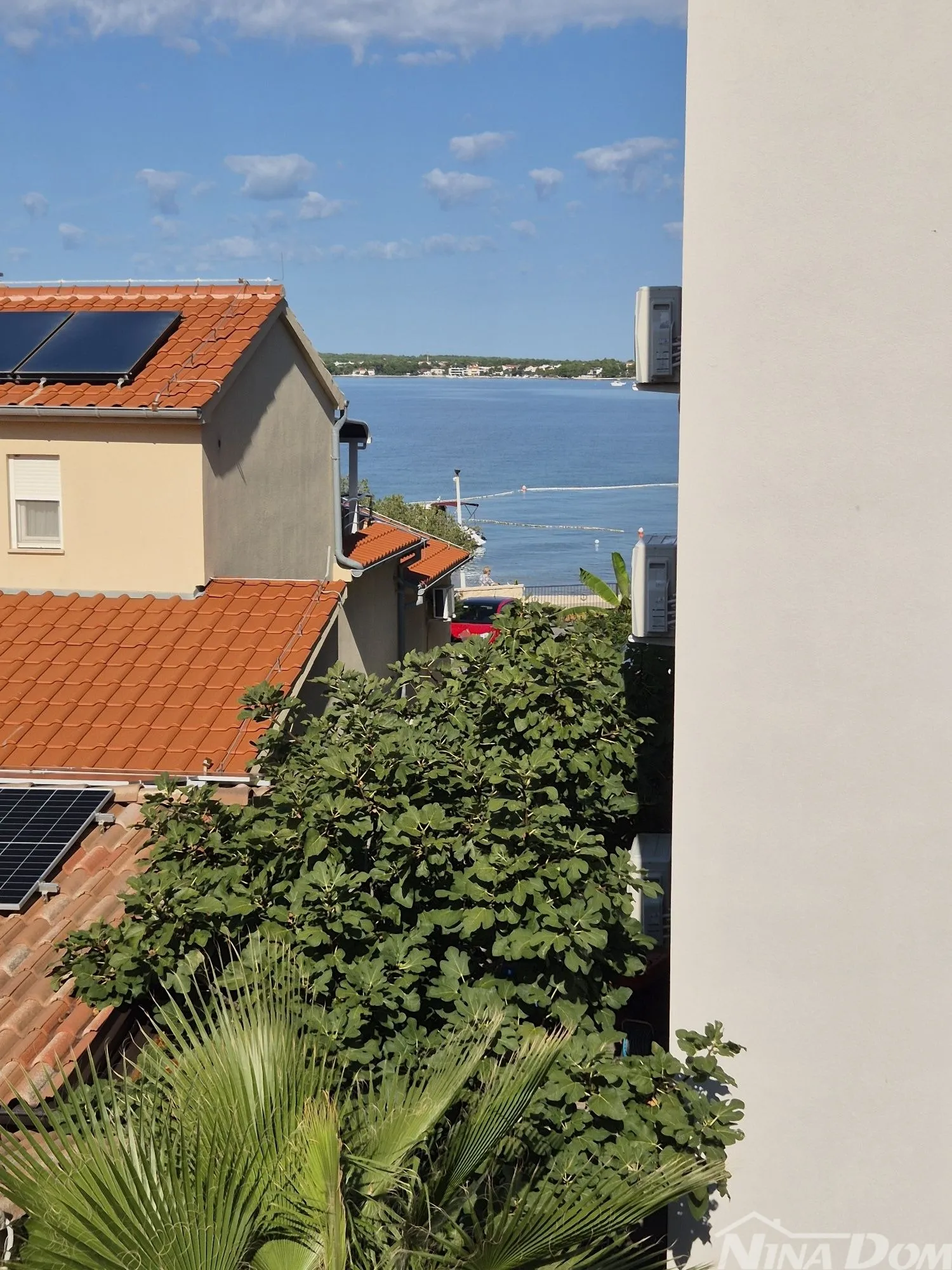 apartman 1 kat, južna strana 50 met.do mora s pogledom na more - slika 10