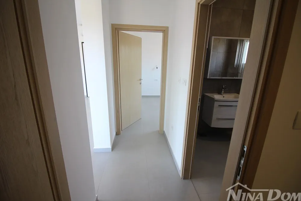 novogradnja s pogledom na more – 76 m² u srcu vira! - slika 5