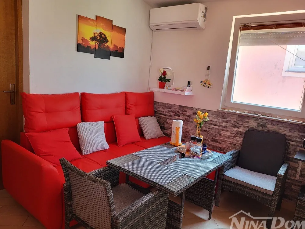70 met. do mora 3 apartmana - slika 11