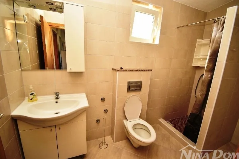 apartmani s bazenom za turističke namjene - slika 12