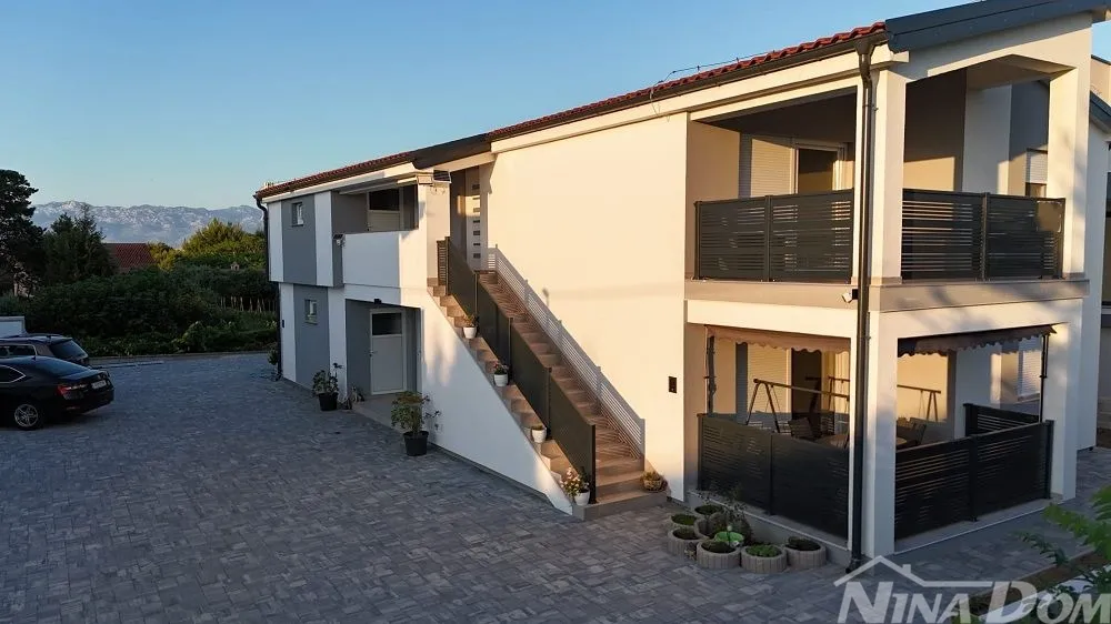 Apartman na katu, centar otoka Vira (voda i kanalizacija) - Vir, Vir