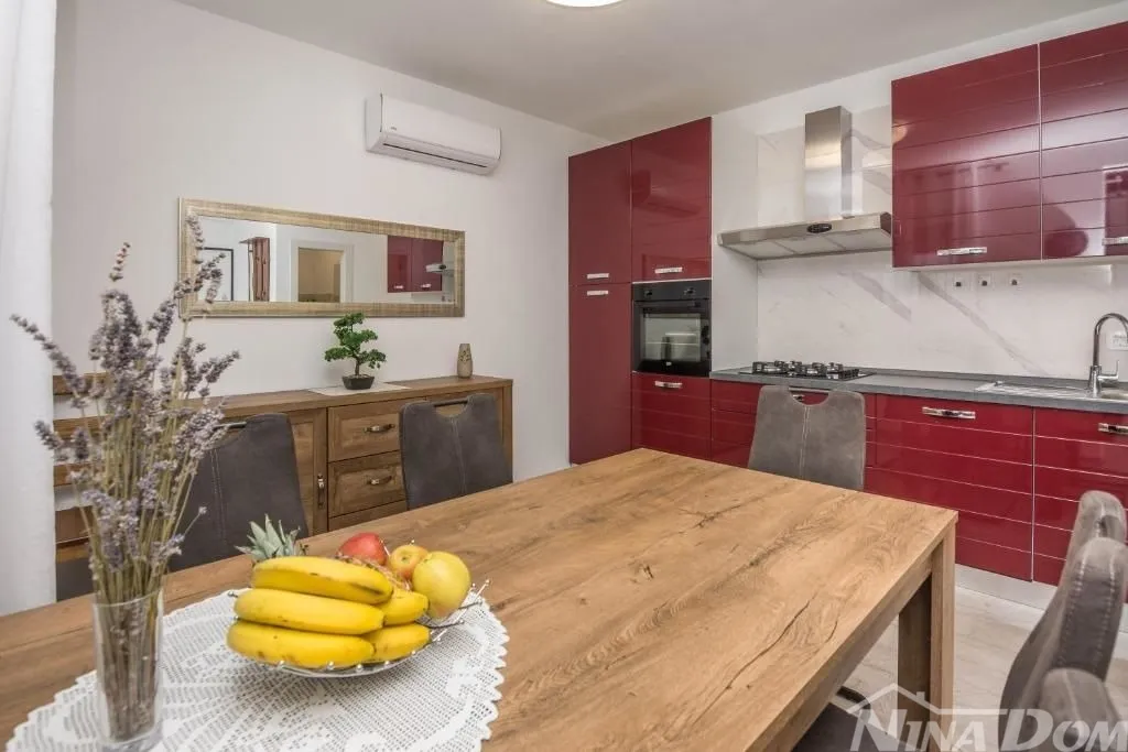 apartmanska kuća 150 metara do mora - slika 6