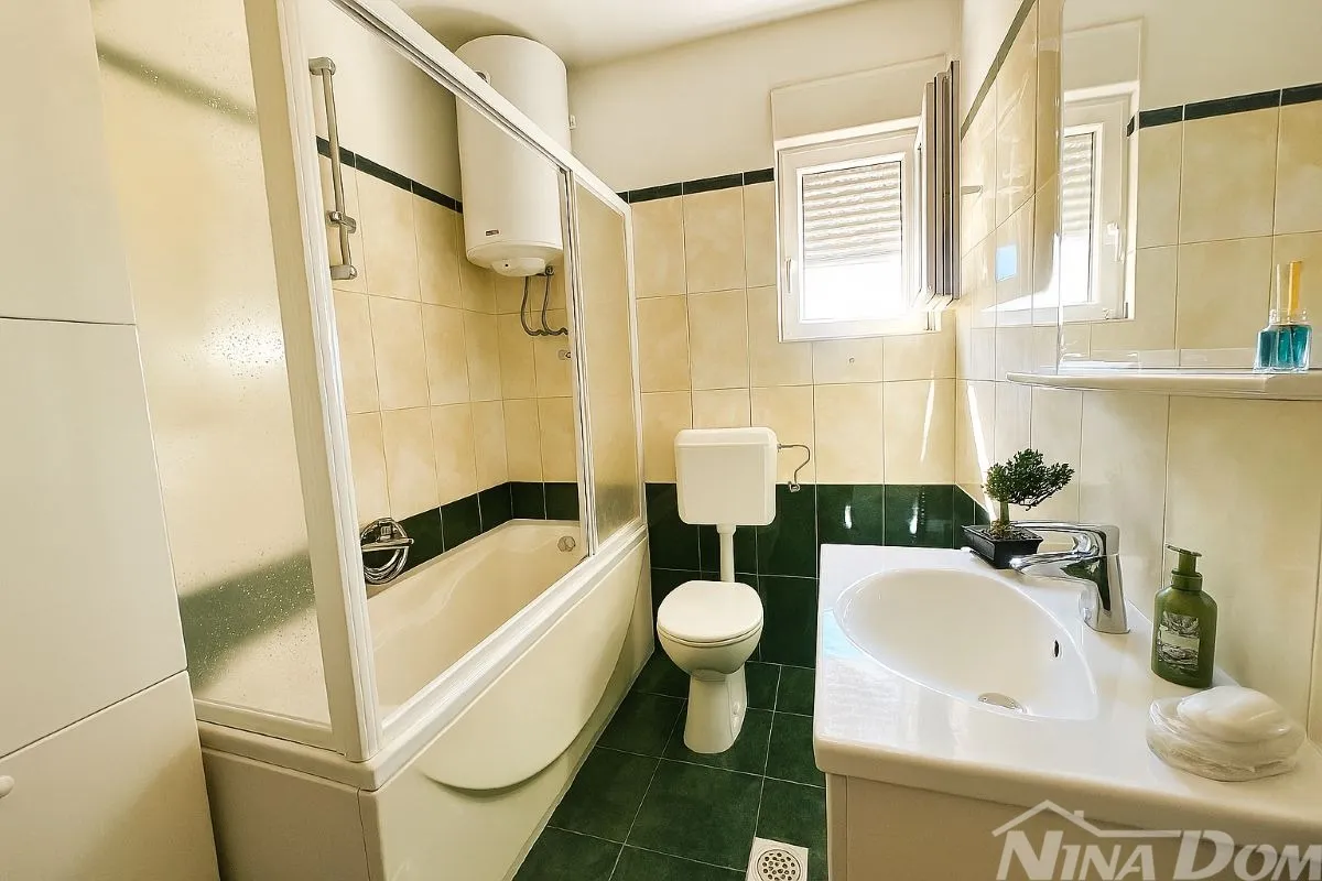 višnjik – prostran dvoetažni stan 140 m² s pogledom na grad - slika 4