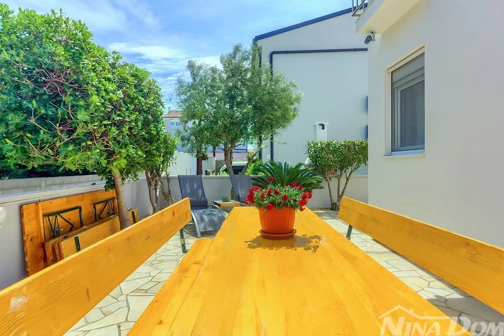 apartmanska kuća s 4 stambene jedinice, 140 met. do plaže prezida - slika 5
