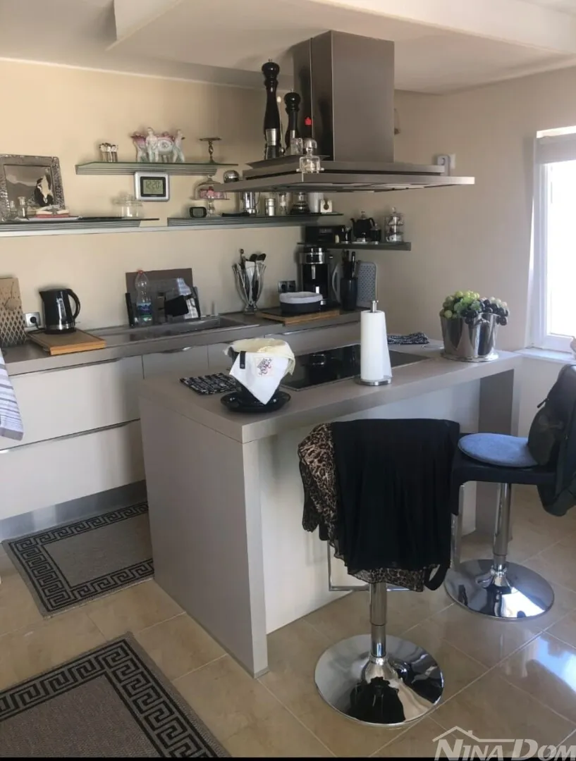 vir dalmacija 60 metara do mora apartman 102 m2 - slika 23