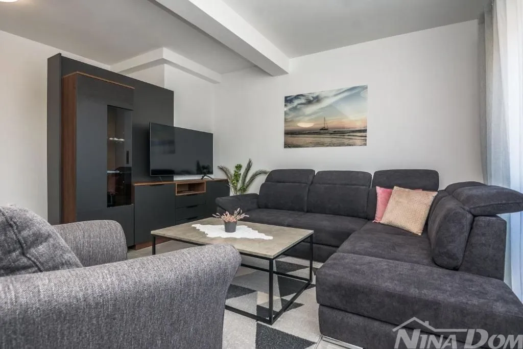 apartmanska kuća 150 metara do mora - slika 14