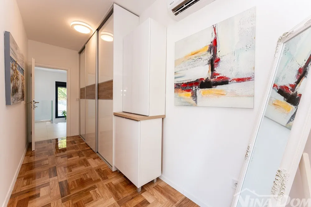dalmacija privlaka villa s bazenom 1 red do mora. - slika 20