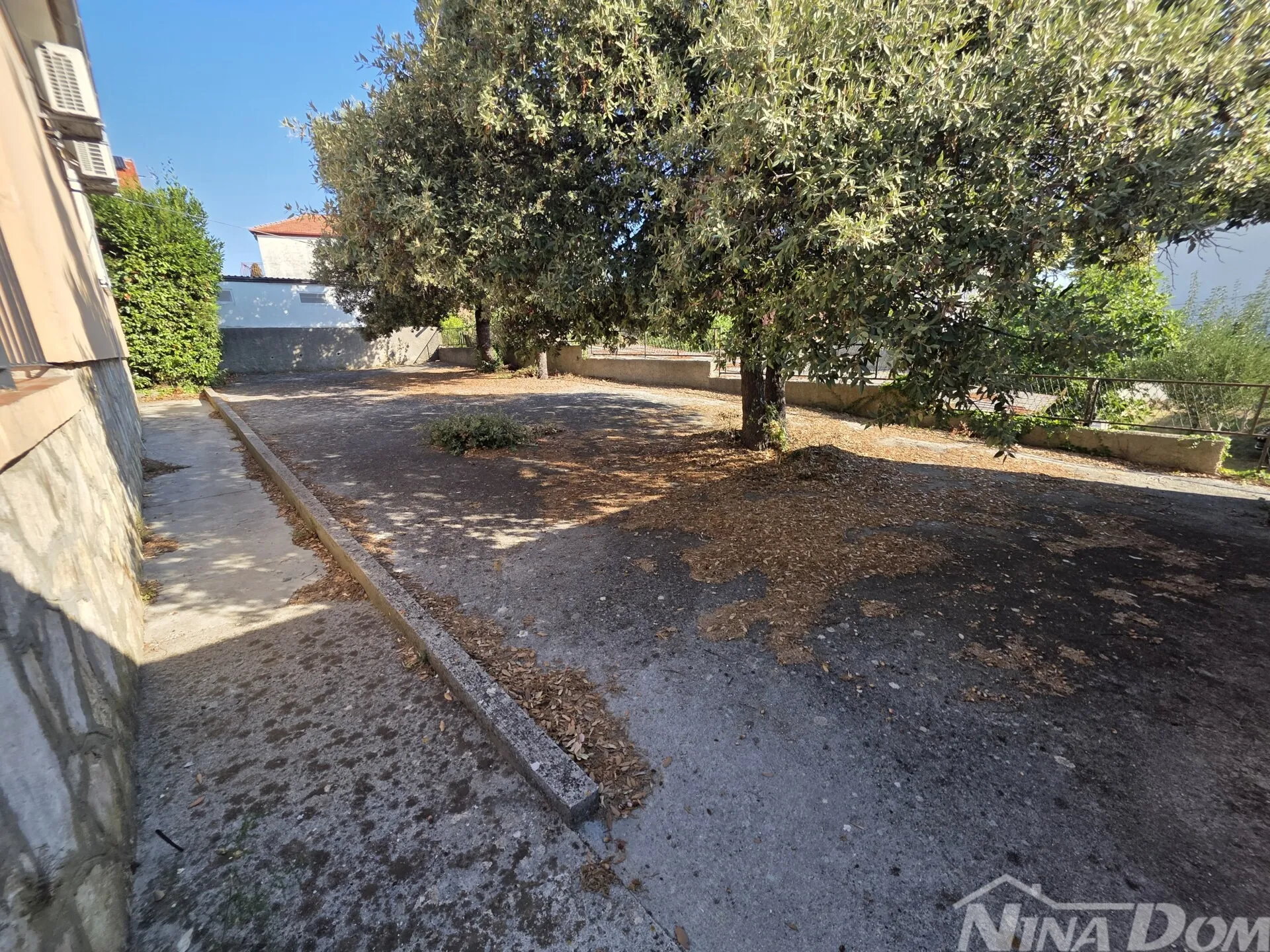 samostojeća kuća u srcu ugljana – 50m od centra, 200m od mora! - slika 6