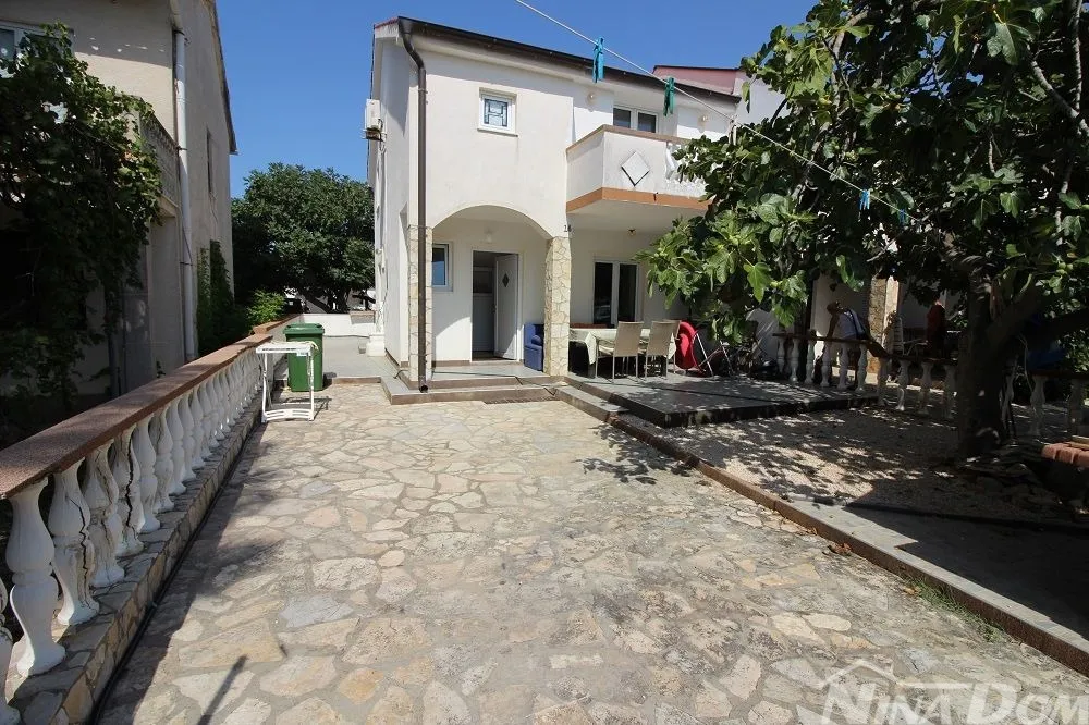 Južna strana otoka Vira, nekretnina za odmor. - Vir, Vir