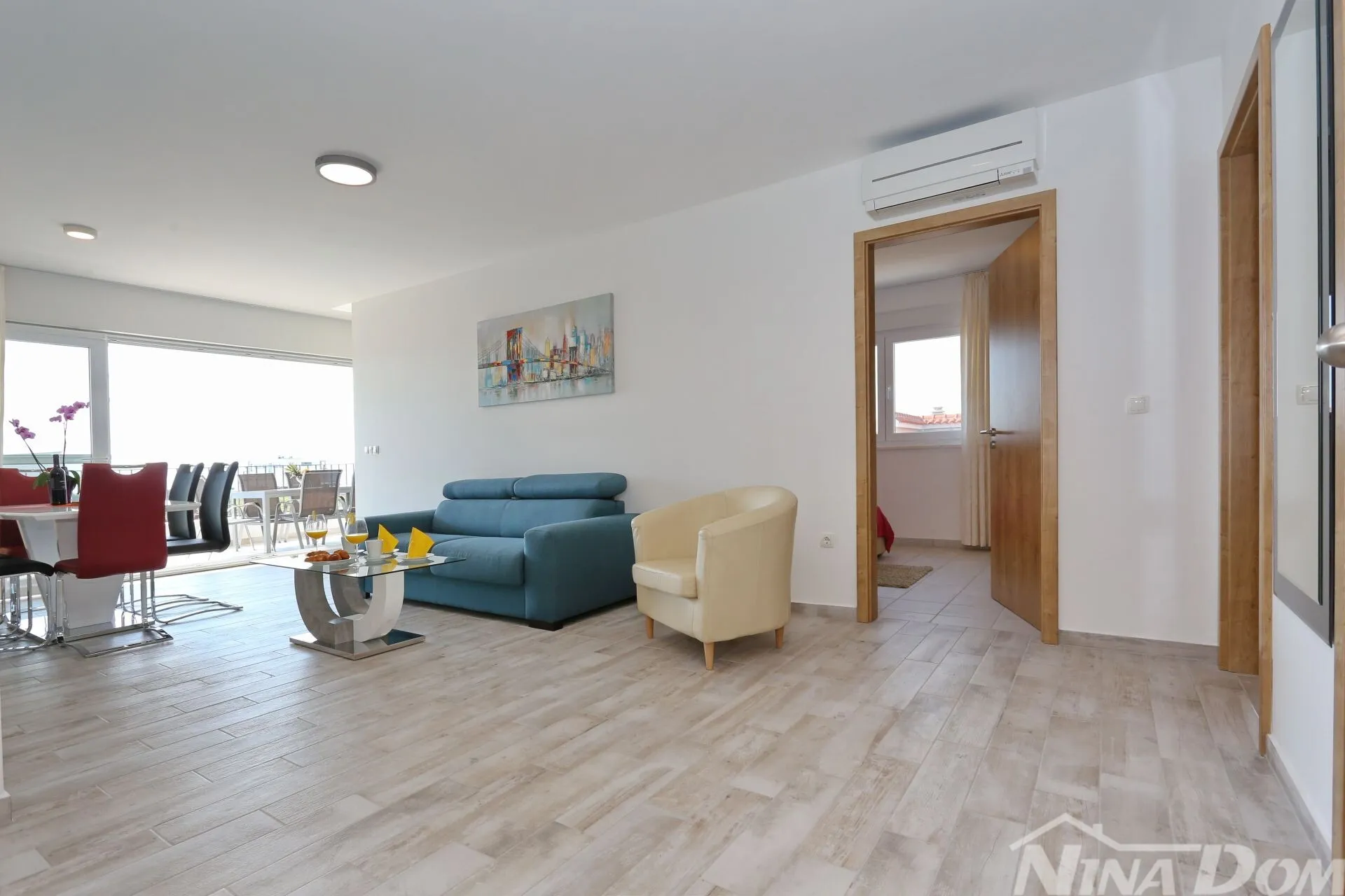 sukošan dvosoban komforan namješten apartman - slika 13