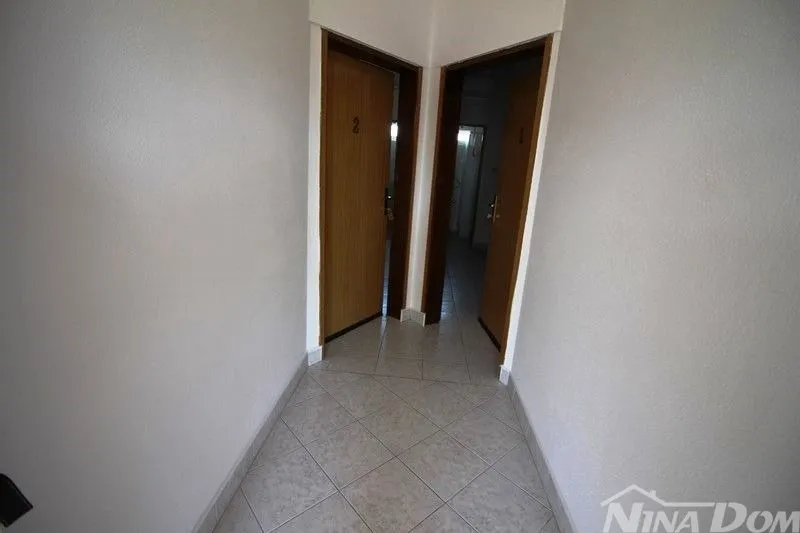 kuća vir dvojnica s tri apartmana - slika 7