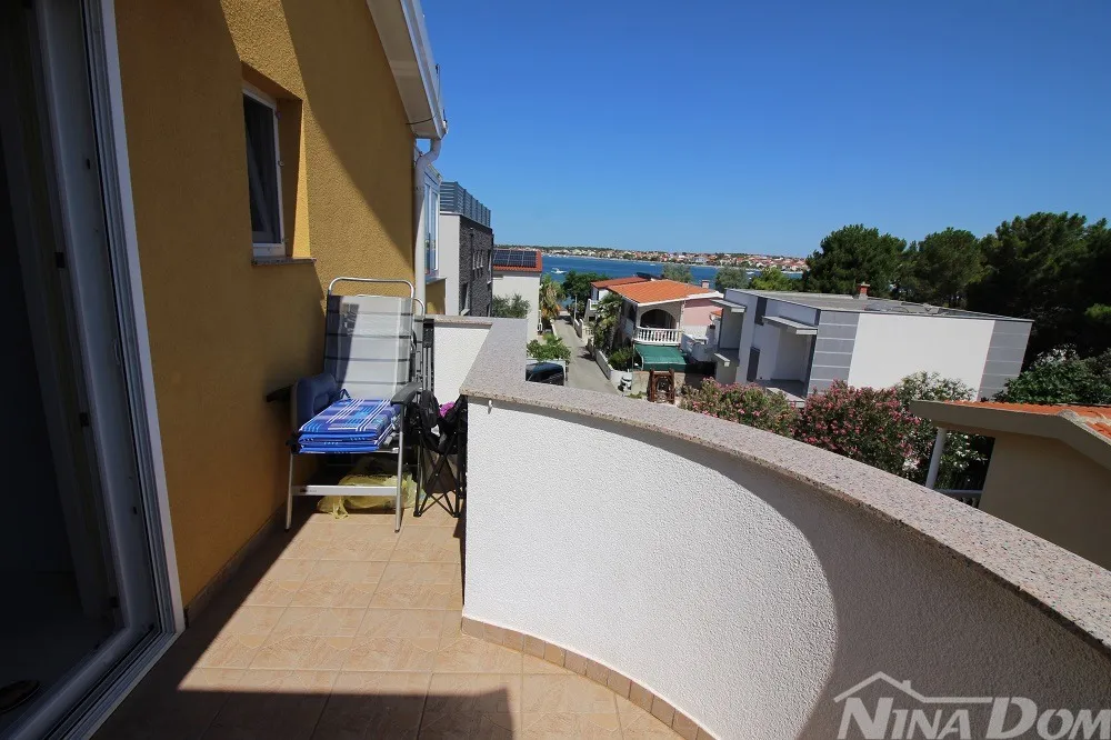 vir dalmacija 60 metara do mora apartman 102 m2 - slika 10