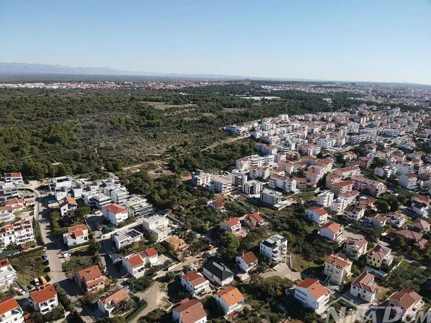 prodaje se građevinsko zemljište diklovac idealno za dvije stambene zgrade - slika 4