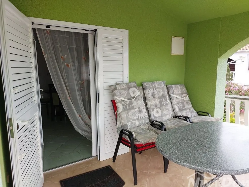 južna strana vira 50 metara do mora s tri apartmana - slika 6