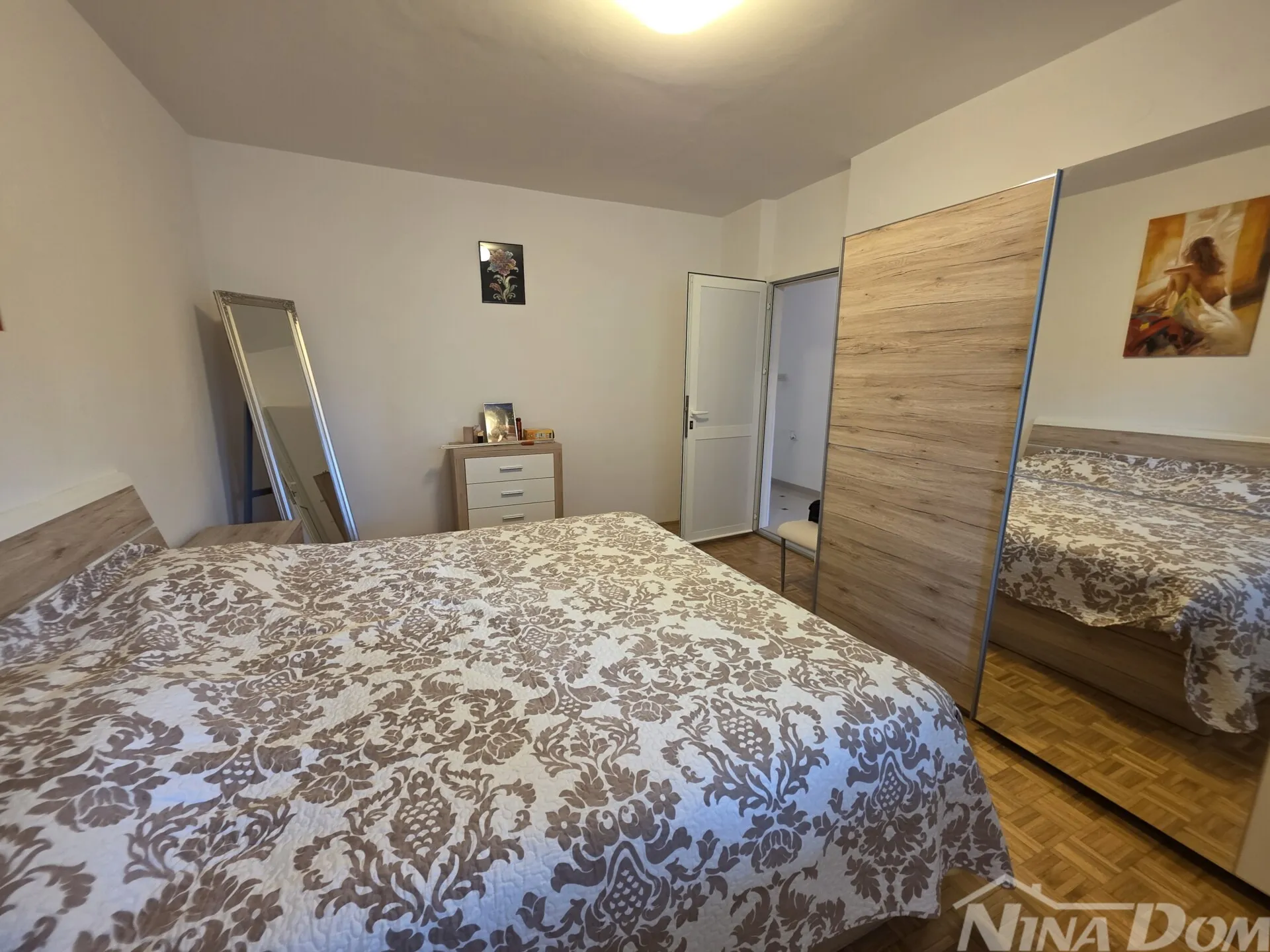 voštarnica stan u srcu zadra – idealna lokacija! - slika 7