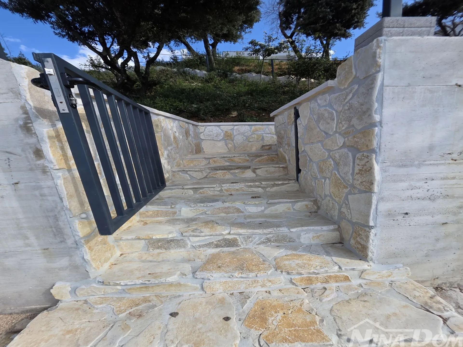 luksuzna villa u 1. redu do mora – posedarje, zadar - slika 22