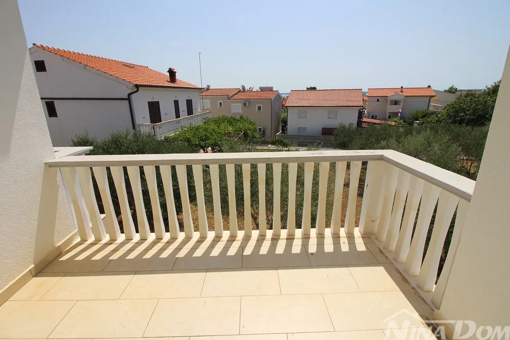 blizina jadro plaže, 1 kat, jednosobni apartman - slika 9
