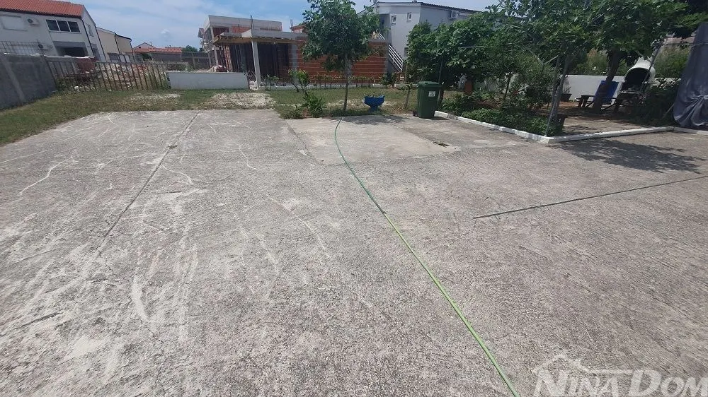 nekretnina idealna za turizam, svaki apartman svoj poseban ulaz. - slika 5