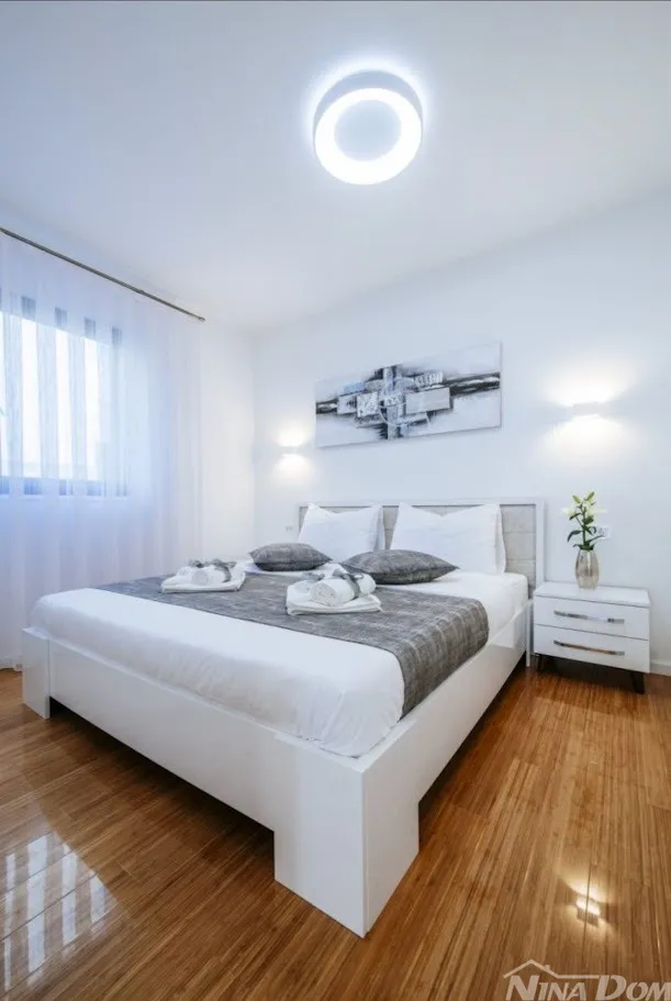 dalmacija-zadar luksuzan stan 30 m od mora, veliki vrt i vrtna kućica - slika 8