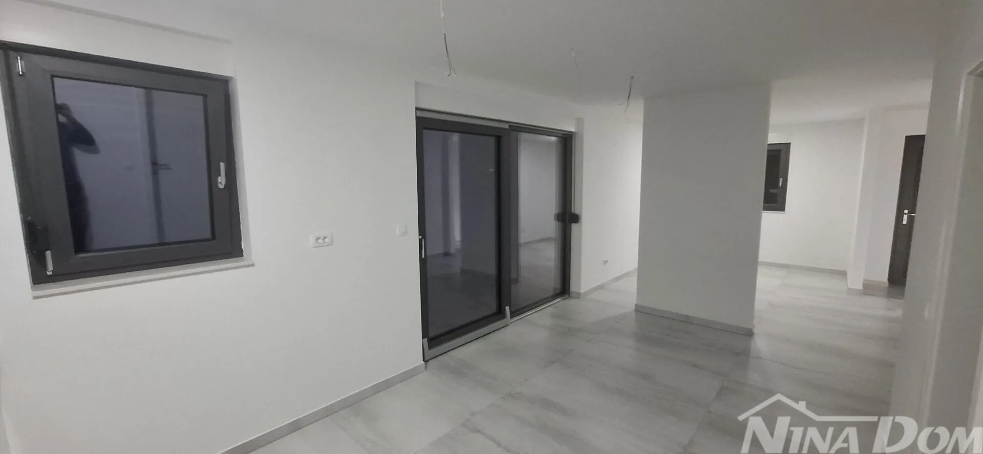 novogradnja, blizina centra i svih sadržaja s pogledom na more. - slika 14