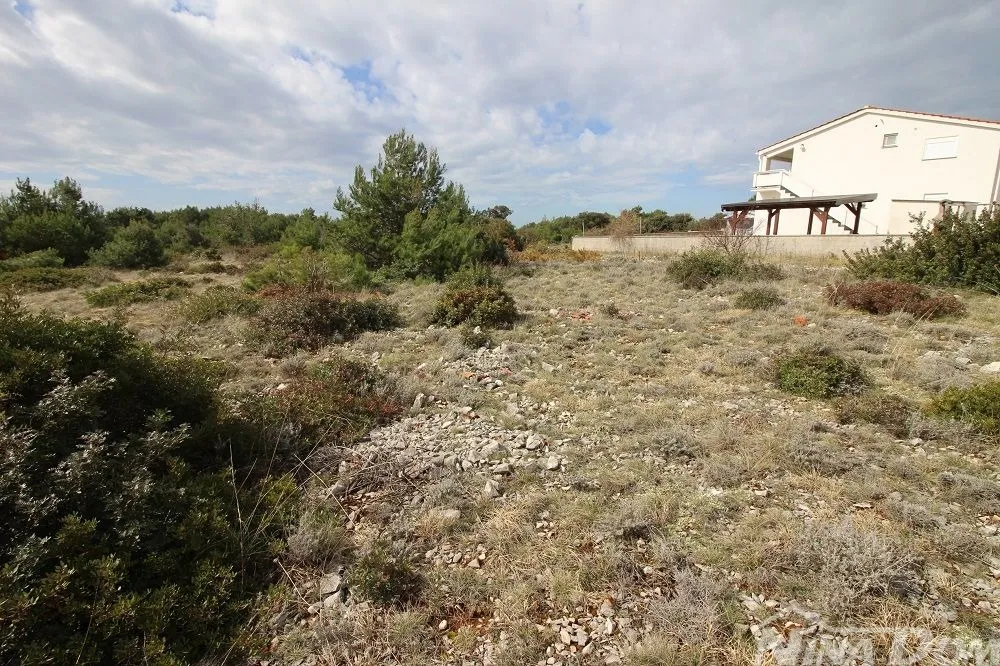poljoprivredno zemljište uz građevinsku zonu 3550 m2, 25€/m2 - slika 2
