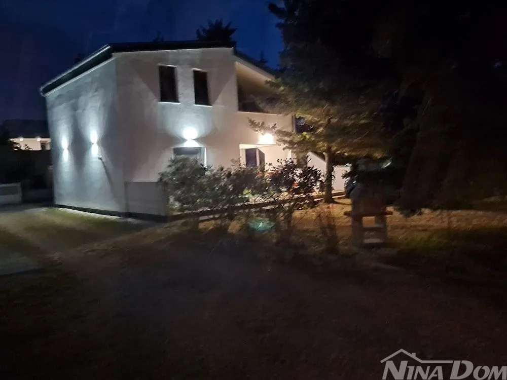 samostojeća nekretnina s prostranom okućnicom - slika 15