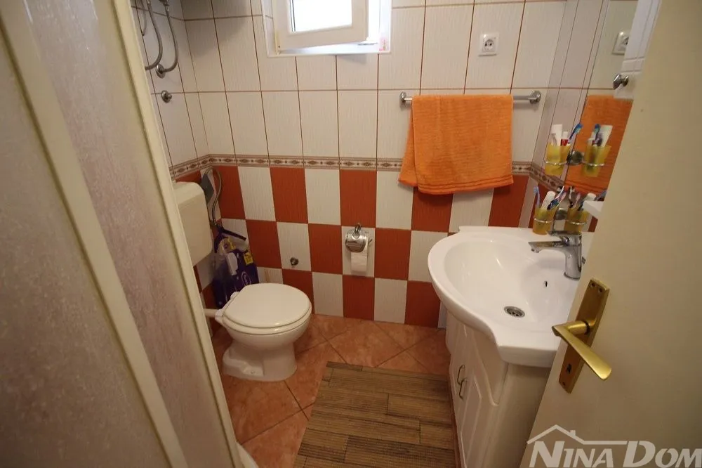 samostojeća nekretnina s prostranom okućnicom - slika 8