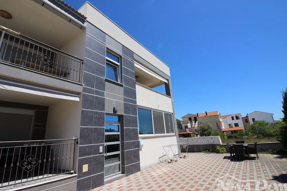 Apartman na Viru – 280m od plaže, uređen i useljiv! - Vir, Vir