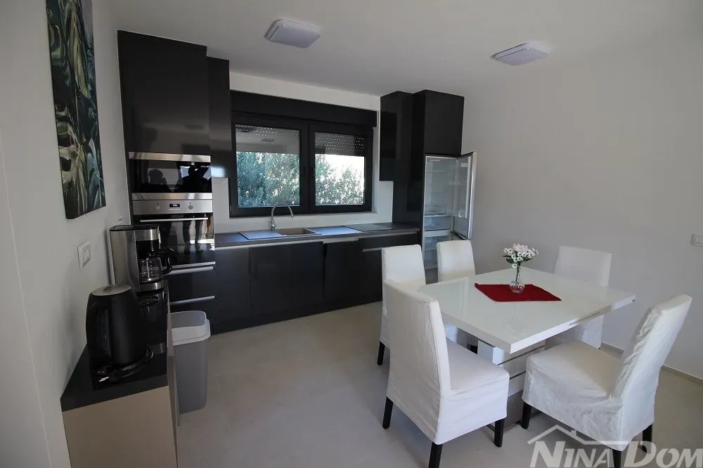 apartman južna strana 25 met do plaže 96 m2. - slika 7