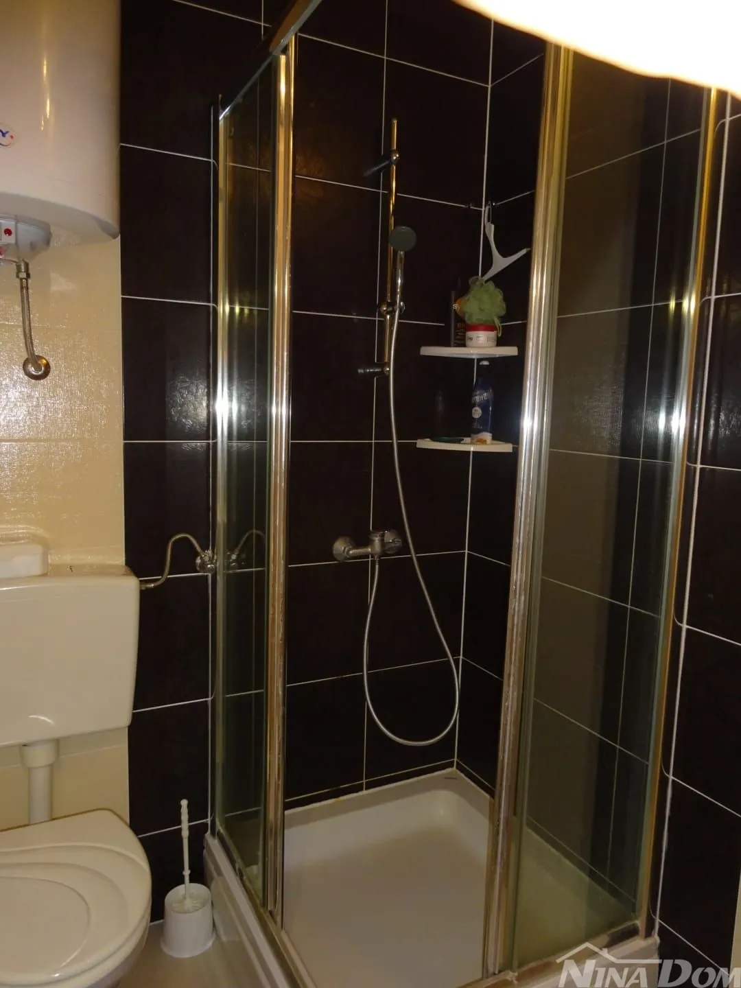 južna strana otoka vira, dvoetažni apartman 150 met. do mora - slika 14