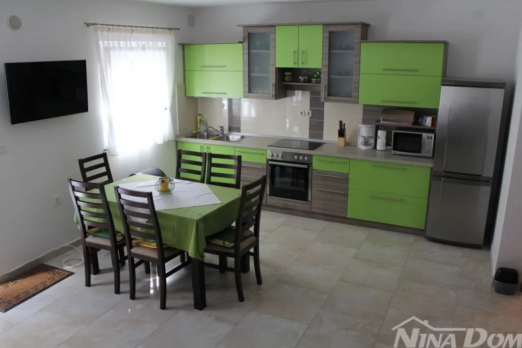 južna strana etažni apartman 87,95 m2 170 met.do mora - slika 6