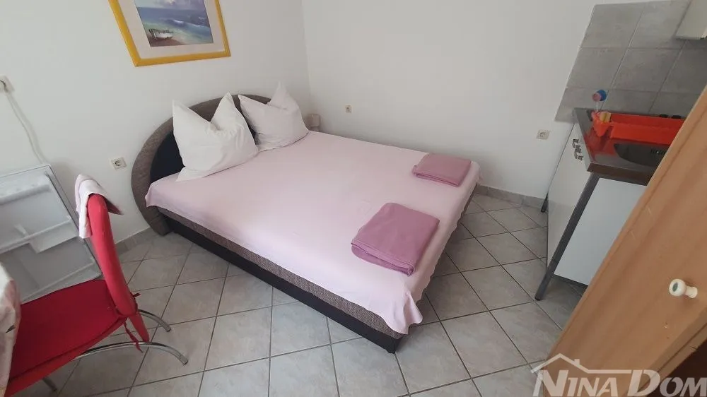 nekretnina idealna za turizam, svaki apartman svoj poseban ulaz. - slika 20