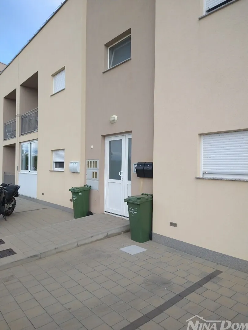 zadar vir apartman u prizemlju - slika 13