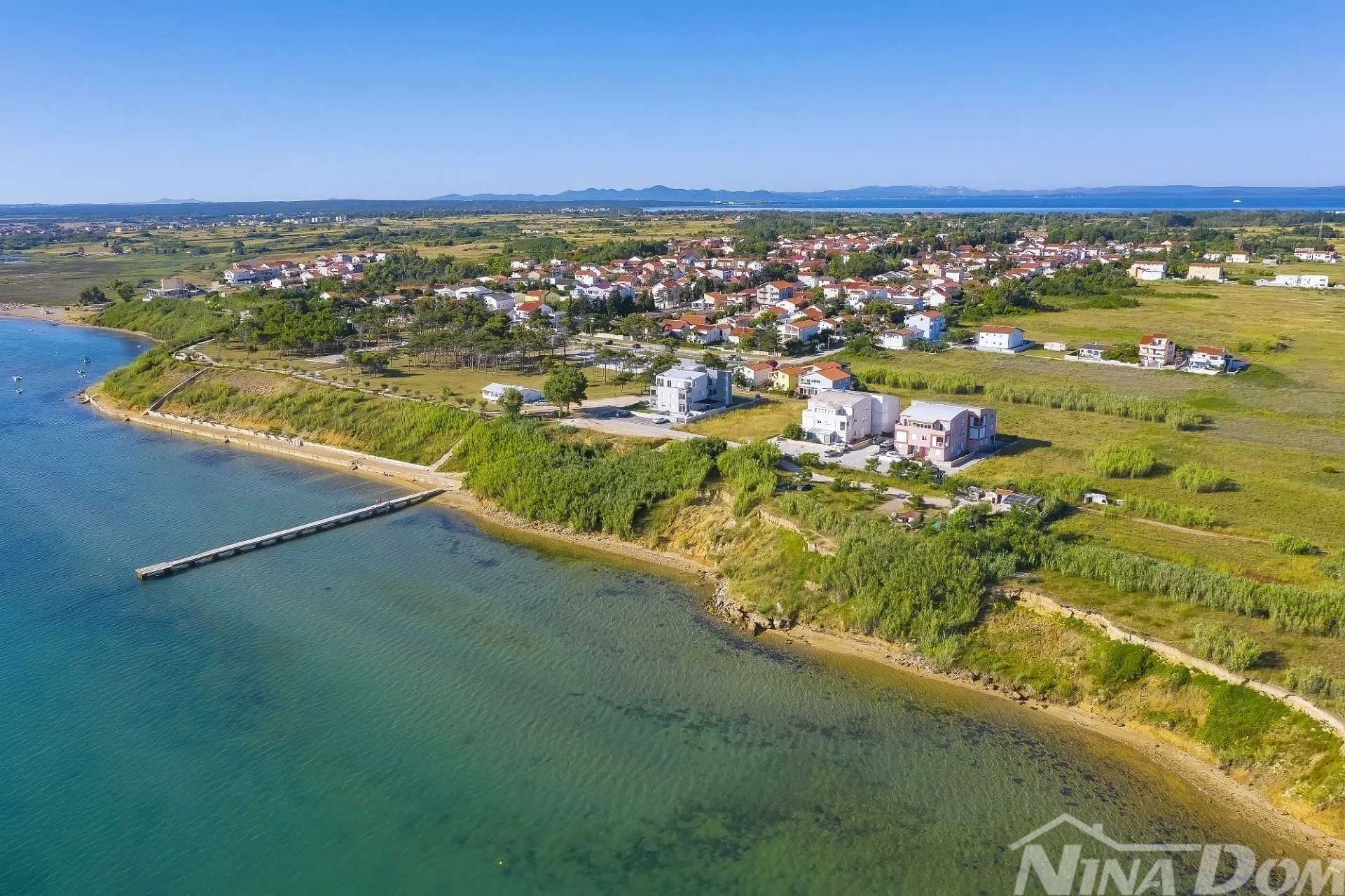 Prvi Red Do Mora - Privlaka - 550m2 - Privlaka, Privlaka