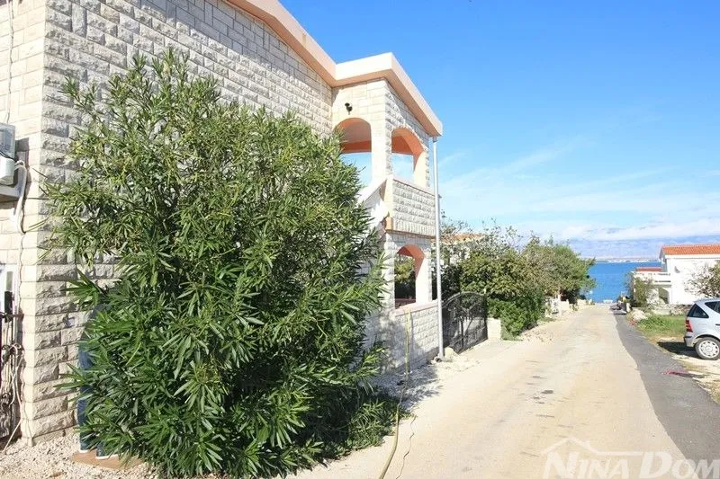 apartmanska kuća 4 stambene jedinice - slika 4