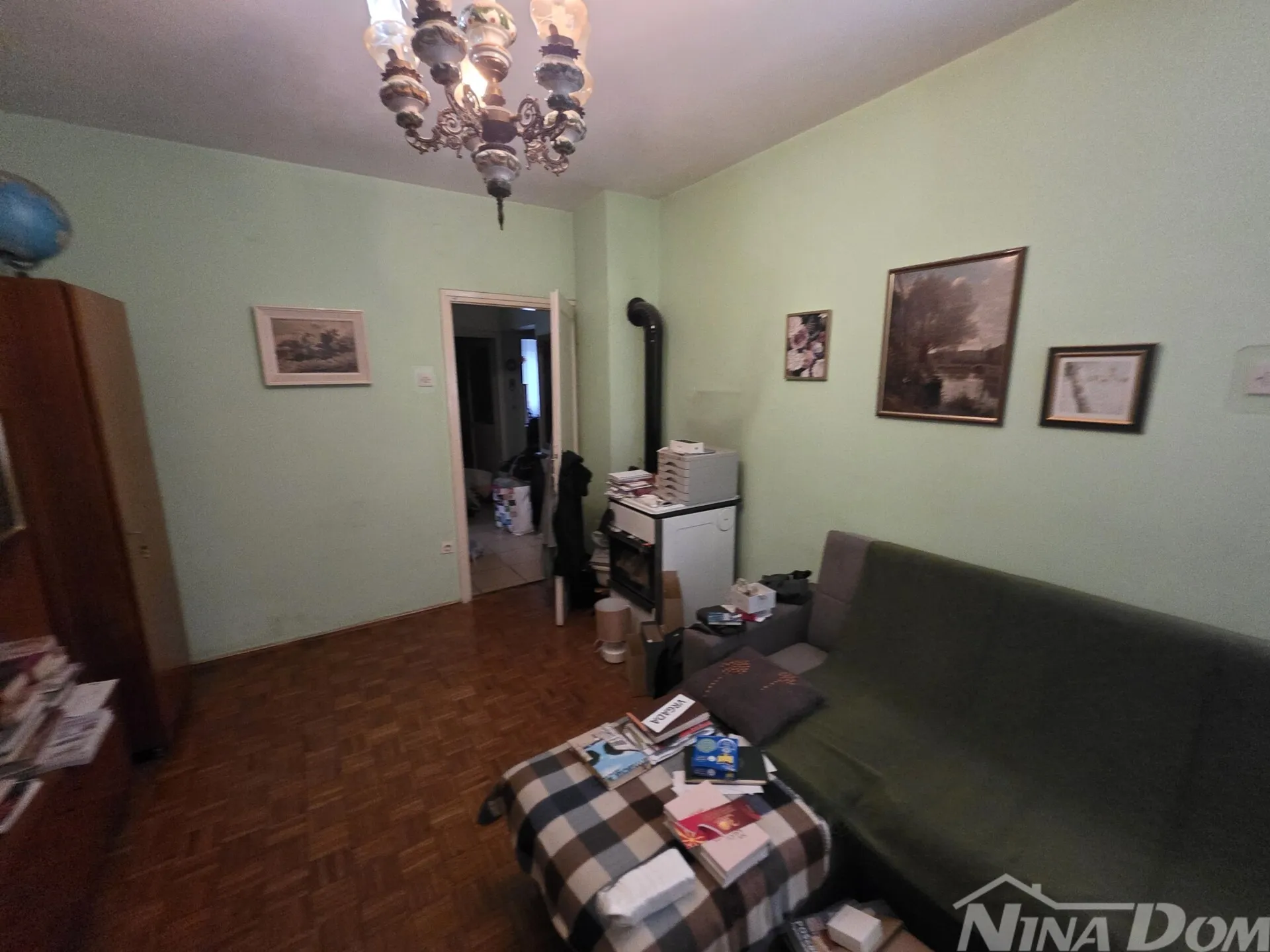 dvosoban stan u srcu zadra – savršena lokacija! - slika 4