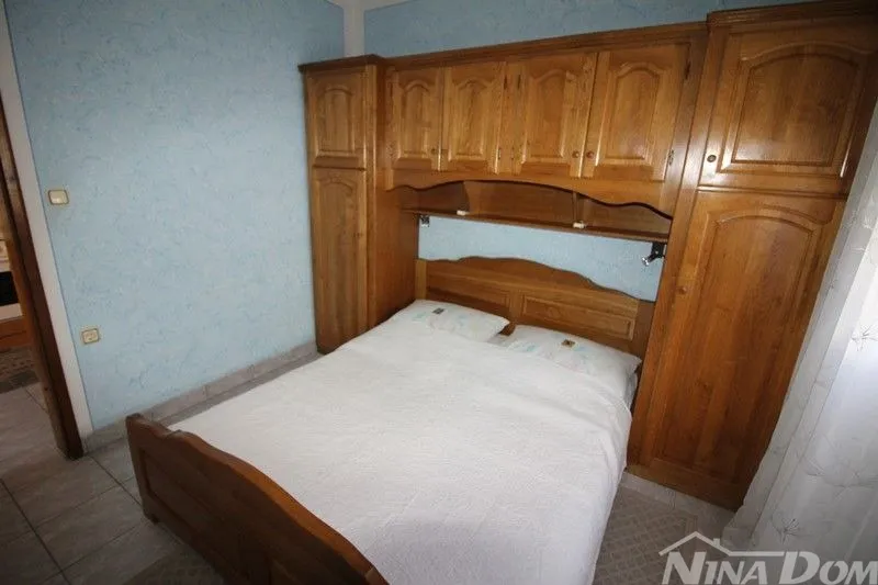 lijepo uređena nekretnina, s dva stana , garaža s okućnicom - slika 13