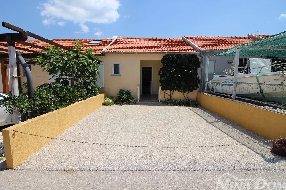 apartman uz more na viru – 190 m od plaže! - slika 2